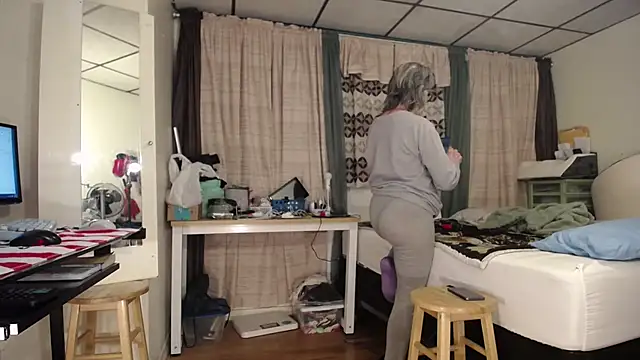 Snapshot of ANALTRAINING4U2 chatting on 03-02-25, 11:42 ANALTRAINING4U2 online show from 03-02-25, 11:42