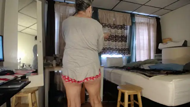 Snapshot of ANALTRAINING4U2 chatting on 03-08-25, 03:56 ANALTRAINING4U2 online show from 03-08-25, 03:56