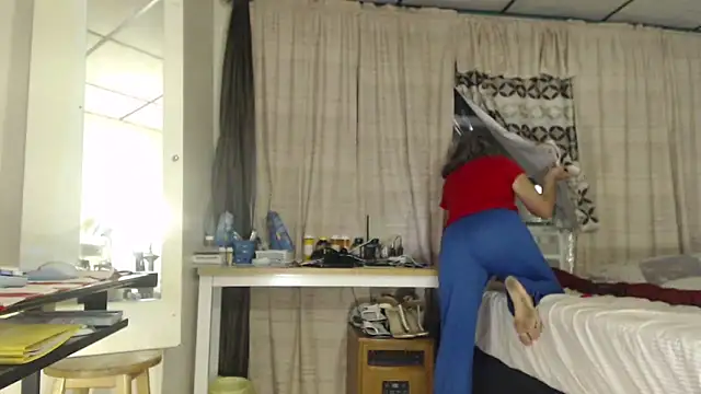 Snapshot of ANALTRAINING4U2 chatting on 09-19-25, 02:35 ANALTRAINING4U2 online show from 09-19-25, 02:35