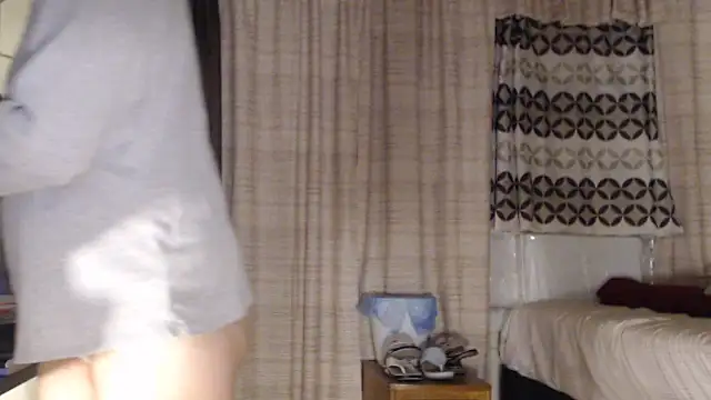 Snapshot of ANALTRAINING4U2 chatting on 10-20-25, 05:19 ANALTRAINING4U2 online show from 10-20-25, 05:19