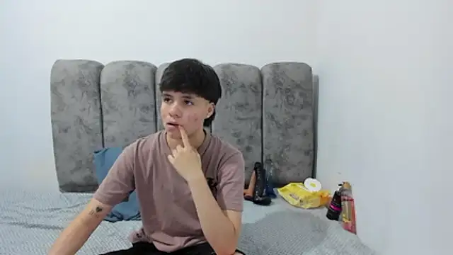 Bruno Cruzz online show from 03-29-26, 02:44