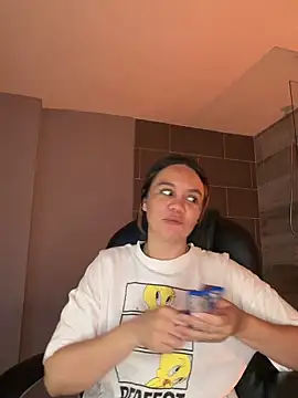 Sky Junne online show from 03-09-26, 05:50