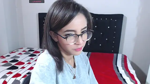 Snapshot of Coraline_Playful chatting on 10-03-25, 01:08 Coraline Playful online show from 10-03-25, 01:08