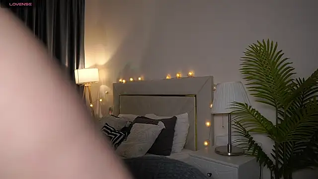 Snapshot of Alissa_S chatting on 12-07-24, 07:38 Alissa S online show from 12-07-24, 07:38