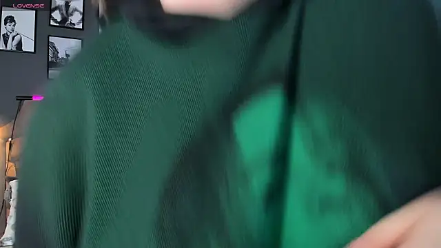 Snapshot of Alissa_S chatting on 02-06-25, 11:54 Alissa S online show from 02-06-25, 11:54