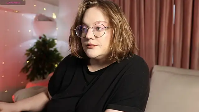 Snapshot of Alissa_S chatting on 03-01-25, 12:34 Alissa S online show from 03-01-25, 12:34