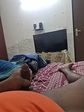 Snapshot of indiankiing chatting on 11-06-25, 05:30 indiankiing online show from 11-06-25, 05:30