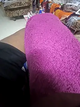 Snapshot of indiankiing chatting on 11-13-25, 06:29 indiankiing online show from 11-13-25, 06:29