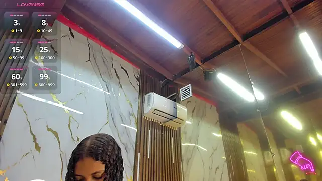 VictoriaDuart online show from 04-16-26, 08:31