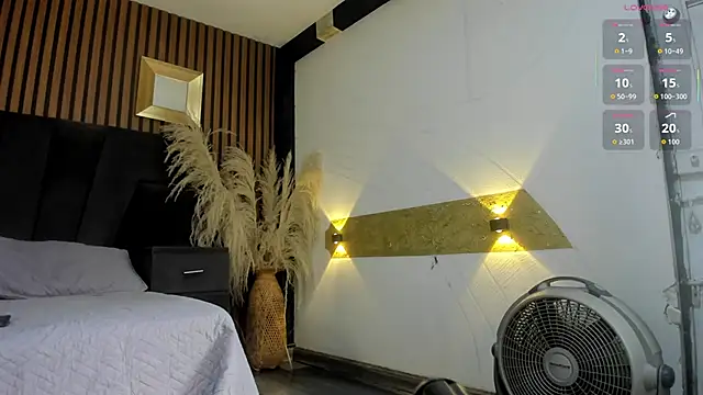 Snapshot of BritanyBrown_ chatting on 06-19-26, 05:01 BritanyBrown online show from 06-19-26, 05:01