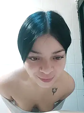 LunaJacobs online show from 10-25-25, 11:51