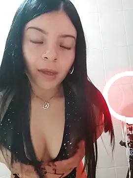 Snapshot of LunaJacobs chatting on 02-13-26, 01:12 LunaJacobs online show from 02-13-26, 01:12