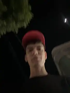 Snapshot of Luck__090 chatting on 09-10-25, 05:07 Luck 090 online show from 09-10-25, 05:07