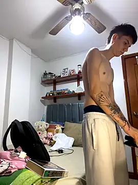 Snapshot of Luck__090 chatting on 09-12-25, 02:33 Luck 090 online show from 09-12-25, 02:33