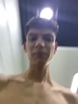 Snapshot of Luck__090 chatting on 09-21-25, 02:35 Luck 090 online show from 09-21-25, 02:35