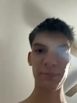 Snapshot of Luck__090 chatting on 09-23-25, 11:19 Luck 090 online show from 09-23-25, 11:19