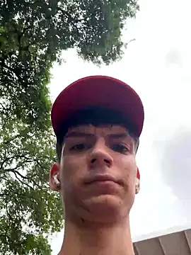 Snapshot of Luck__090 chatting on 09-29-25, 08:46 Luck 090 online show from 09-29-25, 08:46