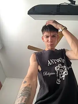 Snapshot of Luck__090 chatting on 10-10-25, 05:01 Luck 090 online show from 10-10-25, 05:01