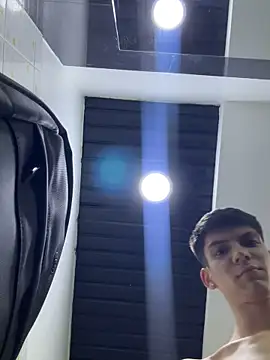 Snapshot of Luck__090 chatting on 10-13-25, 01:38 Luck 090 online show from 10-13-25, 01:38