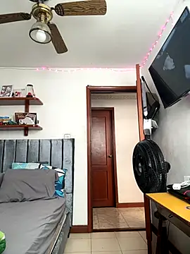 Snapshot of Luck__090 chatting on 10-16-25, 07:37 Luck 090 online show from 10-16-25, 07:37