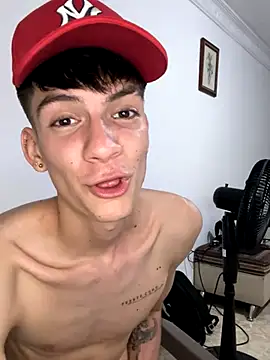 Snapshot of Luck__090 chatting on 10-25-25, 02:30 Luck 090 online show from 10-25-25, 02:30