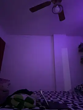 Snapshot of Luck__090 chatting on 11-11-25, 01:49 Luck 090 online show from 11-11-25, 01:49