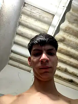 Snapshot of Luck__090 chatting on 11-16-25, 03:56 Luck 090 online show from 11-16-25, 03:56