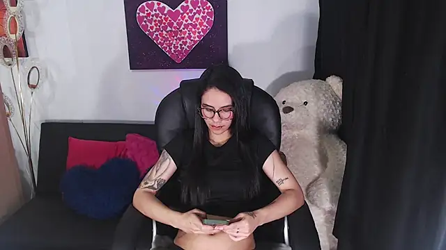 Ashley olivares online show from 01-09-26, 01:19