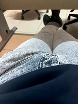 bogerkek online show from 10-29-25, 10:11