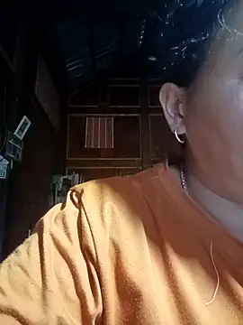 ningchun20 online show from 10-18-25, 03:31