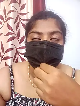 Snapshot of Reshma-Rani chatting on 02-14-26, 08:27 Reshma-Rani online show from 02-14-26, 08:27