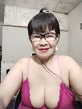 Snapshot of Ki_xxx chatting on 06-12-26, 10:19 Ki xxx online show from 06-12-26, 10:19
