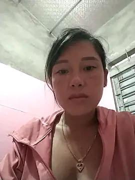 Snapshot of soope-00 chatting on 09-29-25, 03:33 soope-00 online show from 09-29-25, 03:33