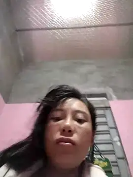 Snapshot of soope-00 chatting on 11-04-25, 10:31 soope-00 online show from 11-04-25, 10:31