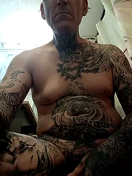 Snapshot of MRTATTWO chatting on 09-08-25, 03:44 MRTATTWO online show from 09-08-25, 03:44