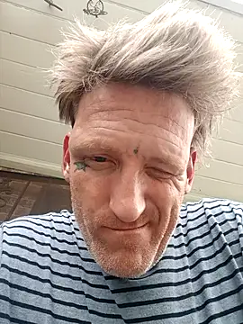 Snapshot of MRTATTWO chatting on 09-14-25, 10:53 MRTATTWO online show from 09-14-25, 10:53