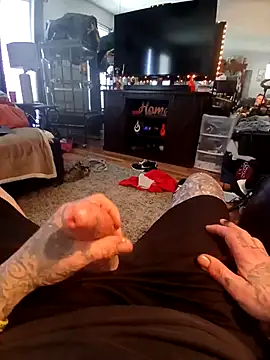 Snapshot of MRTATTWO chatting on 11-05-25, 07:47 MRTATTWO online show from 11-05-25, 07:47