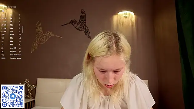 JuliannaWenger online show from 02-10-26, 04:11