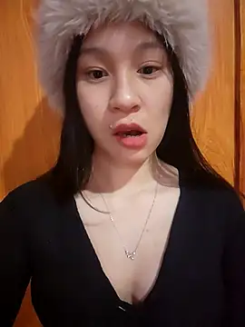 ChiecumBae online show from 12-05-25, 12:41