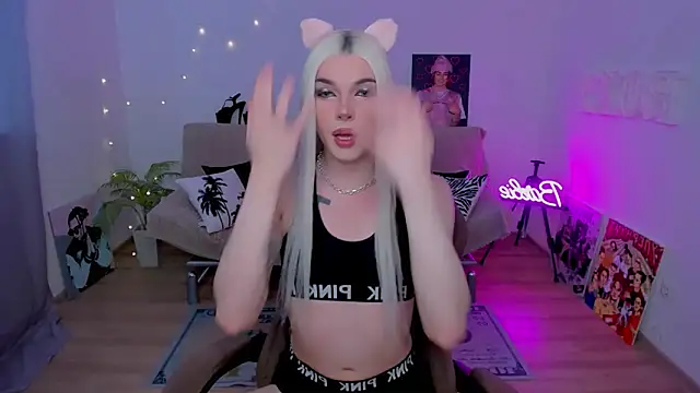 YourTrixie online show from 02-02-26, 06:12