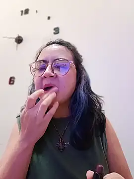 LylaVixxen online show from 04-25-26, 06:38