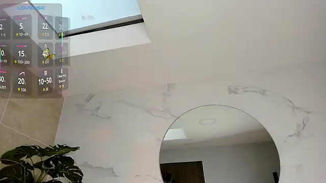 Mila Hank  online show from 10-07-25, 12:57