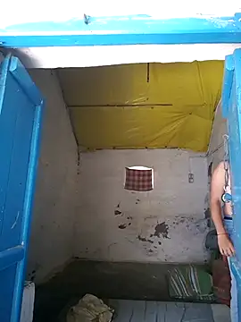 Snapshot of RockRolaxxx chatting on 09-10-25, 05:29 RockRolaxxx online show from 09-10-25, 05:29