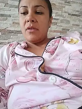 Snapshot of KittyHoleshot87 chatting on 09-11-25, 03:12 KittyHoleshot87 online show from 09-11-25, 03:12