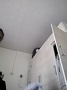 Snapshot of KittyHoleshot87 chatting on 10-08-25, 01:53 KittyHoleshot87 online show from 10-08-25, 01:53