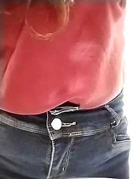 Snapshot of KittyHoleshot87 chatting on 10-16-25, 03:35 KittyHoleshot87 online show from 10-16-25, 03:35