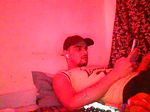 Snapshot of IndianSinsGlow chatting on 11-11-25, 06:41 IndianSinsGlow online show from 11-11-25, 06:41