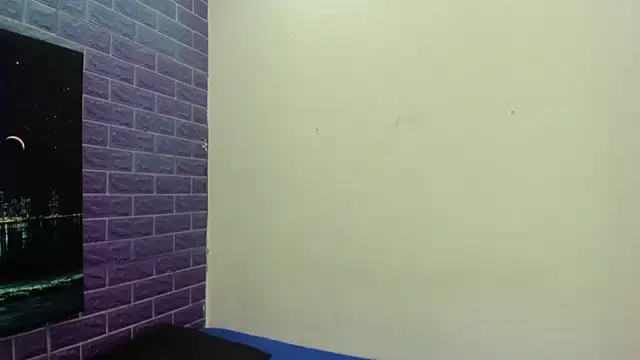 Snapshot of Cora_222 chatting on 09-23-25, 11:13 Cora 222 online show from 09-23-25, 11:13