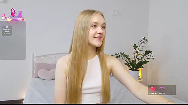 Snapshot of KumiKruz chatting on 09-23-25, 12:52 KumiKruz online show from 09-23-25, 12:52