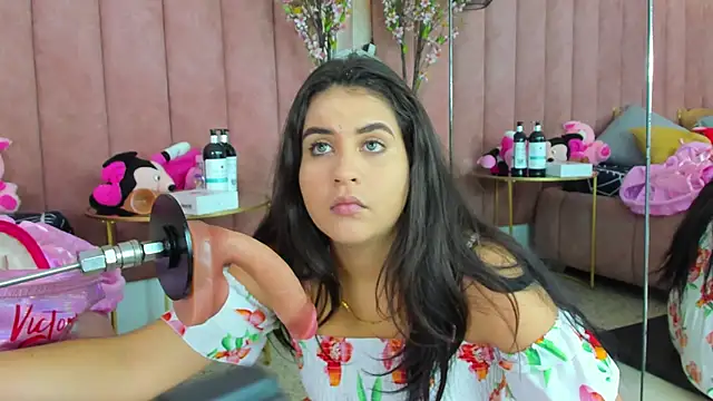 Snapshot of LizzyOlsen chatting on 10-18-25, 09:26 LizzyOlsen online show from 10-18-25, 09:26